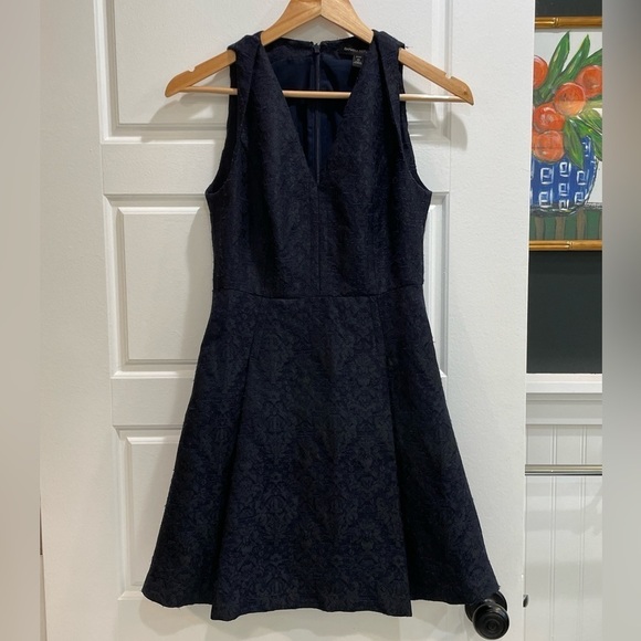 Banana Republic Dresses & Skirts - Banana Republic Pleated Jacquard Dress Navy 0P